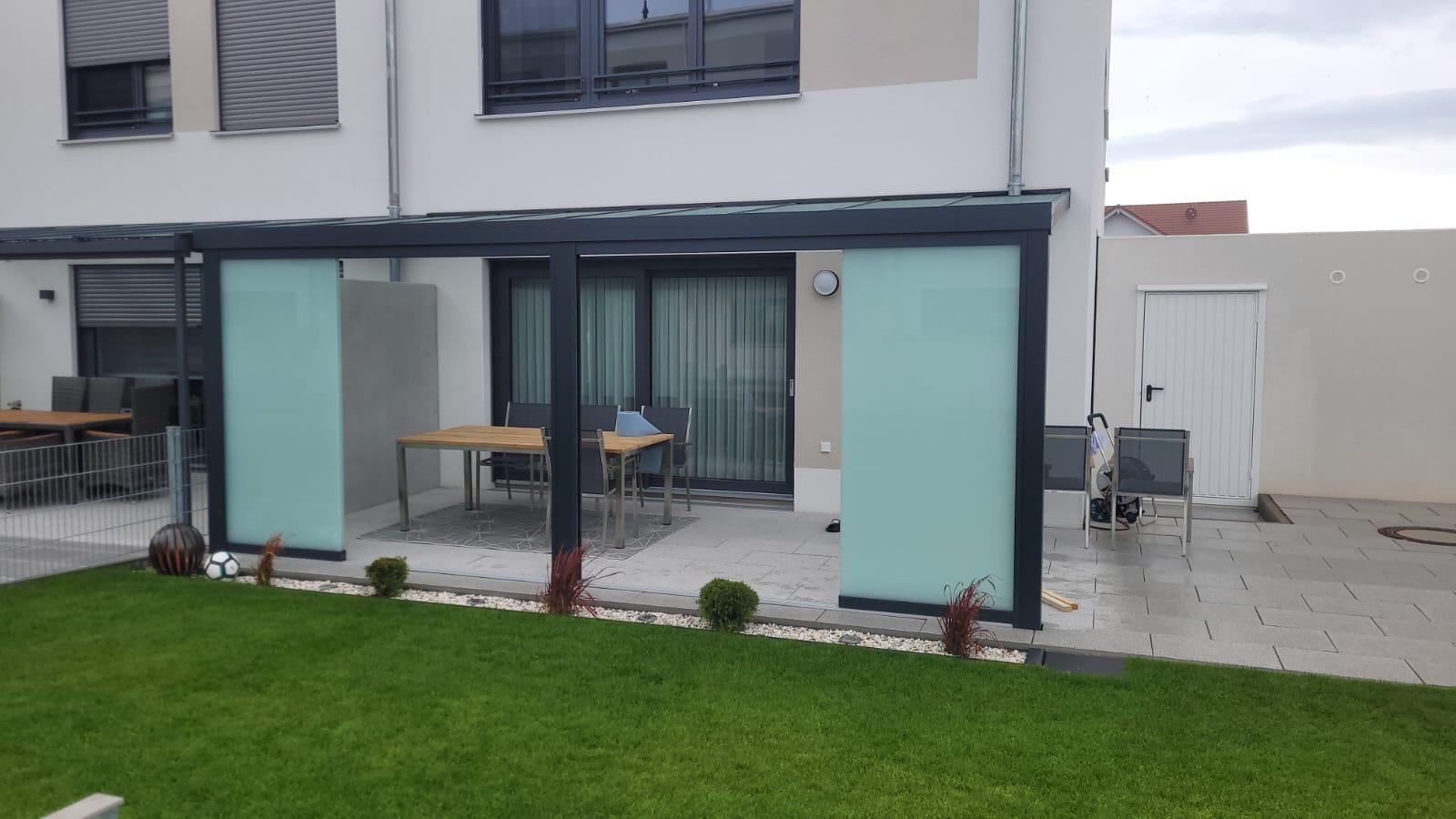 Sommergarten Glasfront modern